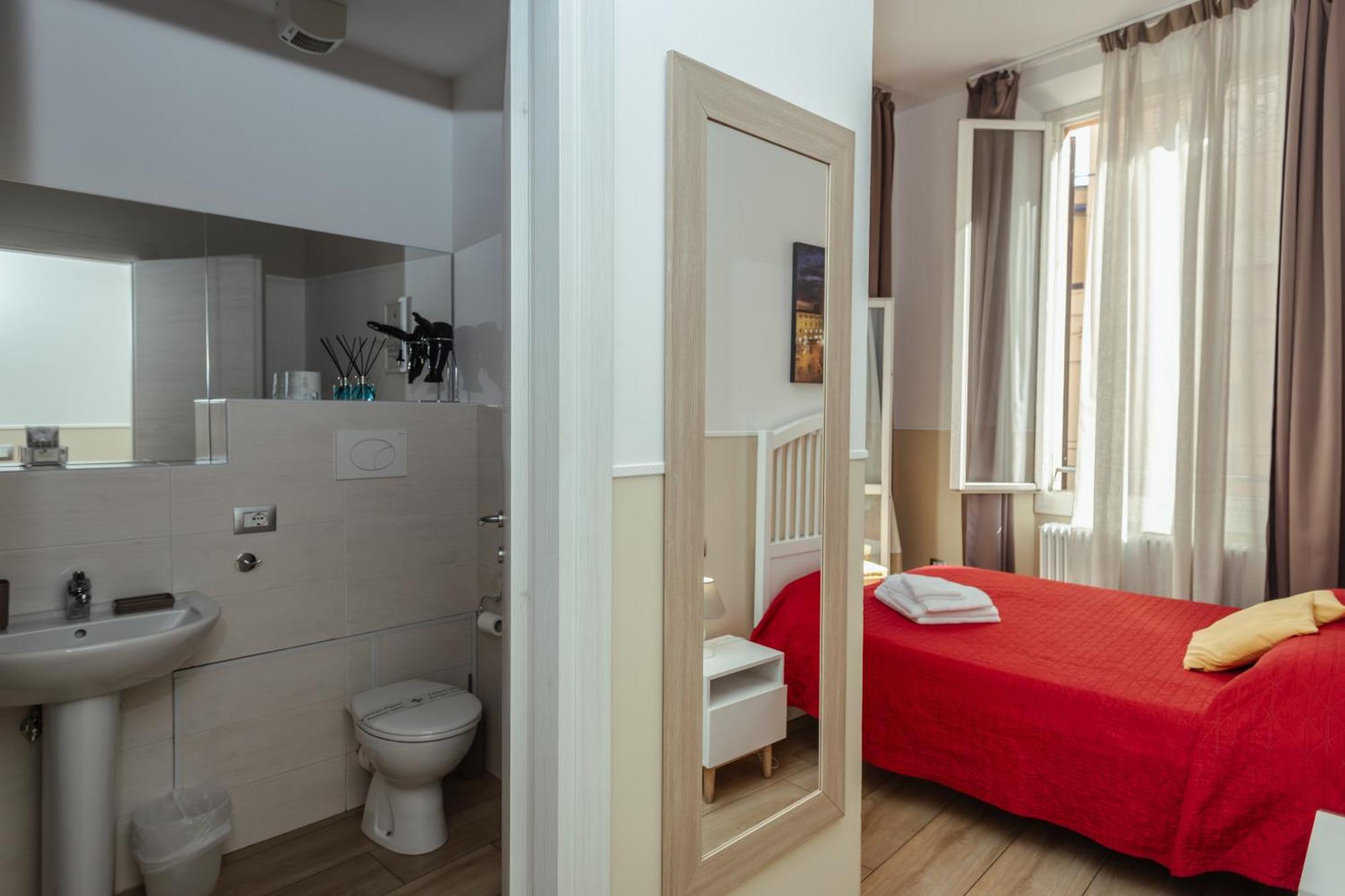 Il Tiro Rooms Bologna Eksteriør billede